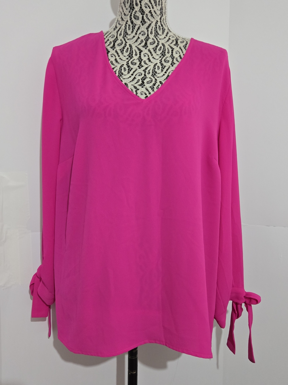 CeCe Fuchsia V-Neck Long-Sleeve Tie Cuff Blouse